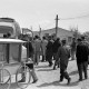 Archiv der Region Hannover, ARH NL Dierssen 1347/0040, Straßenbild mit Menschen und Autos, Babaeski