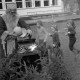 Archiv der Region Hannover, ARH NL Dierssen 1377/0027, Weihnachtsmann brät Straußen-Ei, Bad Harzburg