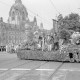 ARH NL Dierssen 1536/0013, Schützenausmarsch vor dem Neuen Rathaus, Hannover