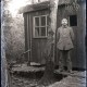 ARH NL Kageler 194, 1. Weltkrieg, Soldat vor Unterkunft, Frankreich