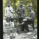 Archiv der Region Hannover, ARH NL Kageler 428, 1. Weltkrieg, Klempner im Wald bei Unterhofen (Secourt), Frankreich