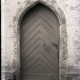 Archiv der Region Hannover, ARH NL Kageler 805, Gotische Tür an Kirche, Stemmen