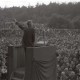 ARH NL Koberg 1030, Kurt Schumacher bei einer Kundgebung der SPD, anlässlich des Bezirksparteitages am 17./18. August, auf dem Gelände des heutigen Waldstadions, Barsinghausen