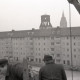 Archiv der Region Hannover, ARH NL Koberg 9264, Arbeiter auf dem Marstalltor, Blick in Richtung Burgstraße, hinten Kreuzkirche und Marktkirche, Hannover