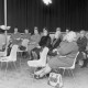 Archiv der Region Hannover, ARH NL Mellin 01-124/0008, Vortrag einer Frau vor einem Publikum von größtenteils Frauen