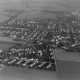 Archiv der Region Hannover, ARH NL Mellin 01-128/0005, Luftbild von einer Stadt