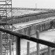 Archiv der Region Hannover, ARH NL Mellin 01-130/0005, Blick von einem Baugerüst auf das Gelände