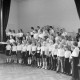 Archiv der Region Hannover, ARH NL Mellin 01-162/0017, Auftritt eines Kinderchores