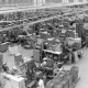 Archiv der Region Hannover, ARH NL Mellin 01-169/0007, Blick von oben in eine Fabrikhalle