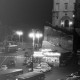 Archiv der Region Hannover, ARH NL Mellin 01-173/0020, Nachtaufnahme von einem Platz mit Pizzeria, Neapel