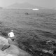 ARH NL Mellin 01-173/0027, Blick von einer Straße am Meer auf den Vesuv und die Stadt, Neapel