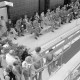 Archiv der Region Hannover, ARH NL Mellin 01-199/0007, Schwimmwettkampf in einem Hallenbad