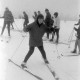 Archiv der Region Hannover, ARH NL Mellin 02-013/0017, Personen beim Skifahren