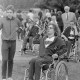 Archiv der Region Hannover, ARH NL Mellin 02-075/0002, Leichtathletiker des VSG Bad Pyrmont im Rollstuhl beim Speerwurf