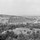 Archiv der Region Hannover, ARH NL Mellin 02-083/0011, Blick von einem Hügel auf die Umgebung und eine Stadt (Wien?)