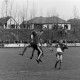 Archiv der Region Hannover, ARH NL Mellin 02-129/0006, Fußballspiel des TSV Friesen Hänigsen (helle Hemden), Hänigsen