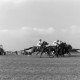 Archiv der Region Hannover, ARH NL Mellin 02-196/0009, Start eines Pferderennens auf der Pferderennbahn "Neue Bult", Langenhagen