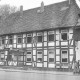 Stadtarchiv Neustadt a. Rbge., ARH Slg. Bartling 626, Hotel "Zum Stern" (Kurt Klockemann), Hannoversche Straße 3 (Mecklenhorster Straße), Fachwerkbau, Straßenfront