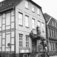 Stadtarchiv Neustadt a. Rbge., ARH Slg. Bartling 645, Fachwerkhaus Mittelstraße 2 (Alte Apotheke)