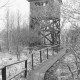 Stadtarchiv Neustadt a. Rbge., ARH Slg. Bartling 1117, Meerbruch (?), Aussichtsturm mit Brettersteg als Zugang, Steinhuder Meer