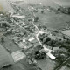 ARH Slg. Bartling 1314, Luftbildaufnahme Ortsteil In der Wiek, Schrägaufnahme, Blick von Südosten, Mandelsloh