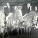 ARH Slg. Bartling 1402, Hallen-Reitturnier, drei Pferde mit Reiter bei der Siegerehrung durch N. N., Mandelsloh