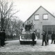 ARH Slg. Bartling 4287, Feuerwehrauto mit Drehleiter, Mercedes-Benz L322 auf dem Platz vor dem neuen Feuerwehrgerätehaus, Helstorf
