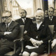 ARH Slg. Bartling 4503, Äbtissin Wätjen sitzend vor und neben Männern beim Festakt im Kloster, Mariensee