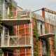 ARH Slg. Bürgerbüro 45, Blick auf die Balkone und Dach eines Wohngebäudes im Wohngebiet Spargelacker "Hinter dem Holze", Bemerode