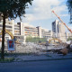 Archiv der Region Hannover, ARH Slg. Bürgerbüro 474, Abriss der ehemaligen Gilde Brauerei Lindener Spezial mit Blick auf das Ihme-Zentrum, Linden