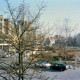 Archiv der Region Hannover, ARH Slg. Bürgerbüro 479, Gelände der ehemaligen Gilde Brauerei Lindener Spezial nach dem Abriss mit Blick auf das Ihme-Zentrum an der Blumenauer Straße, Linden