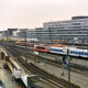 Archiv der Region Hannover, ARH Slg. Bürgerbüro 804, Blick vom Parkhausdach auf die zum Teil im Bau befindlichen Gleise des Hauptbahnhofs, Hannover