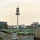 Archiv der Region Hannover, ARH Slg. Bürgerbüro 805, Blick vom Parkhausdach am Hauptbahnhof auf die Stadt mit dem Omnibusbahnhof und VW-Turm, Hannover