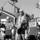 Archiv der Region Hannover, ARH Slg. Weber 02-005/0019, Siegeraufstellung nach einem Radrennen des traditionellen Bürgerpreis der Stadt Gehrden