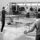 ARH Slg. Weber 02-018/0012, Männer bei einem Tischtennisturnier in der Sporthalle Am Castrum, Gehrden