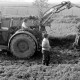 ARH Slg. Weber 02-024/0012, Ausbaggerung eines Klärteiches mit einem Mercedes LKW vom Bauhof der Stadt Gehrden