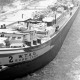 ARH Slg. Weber 02-030/0008, Ein Schiff fährt über den halbgefrorenen Mittellandkanal