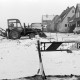 ARH Slg. Weber 02-102/0007, Eine Baustelle an der Vorwerkstraße / Parkplatz am Friedhof im Schnee, Gehrden