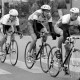 Archiv der Region Hannover, ARH Slg. Weber 02-106/0002, Rennradfahrer bei einem Radrennen