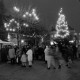 Archiv der Region Hannover, ARH Slg. Weber 02-112/0006, Weihnachtsmarkt auf dem Marktplatz, Gehrden