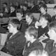 Archiv der Region Hannover, ARH Slg. Weber 02-125/0002, Grundlehrgang für Feuerwehrmann-Anwärter aus Gehrden und Wennigsen in einem Vorlesungssaal zur theoretischen Ausbildung