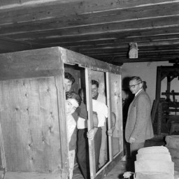 Symbolbild, stellvertretend für Bilder bei denen wir Ihre Hinweise benötigen.