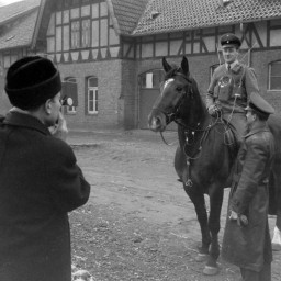 Symbolbild, stellvertretend für Bilder bei denen wir Ihre Hinweise benötigen.