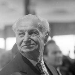 Symbolbild, stellvertretend für Bilder bei denen wir Ihre Hinweise benötigen.