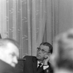 Symbolbild, stellvertretend für Bilder bei denen wir Ihre Hinweise benötigen.